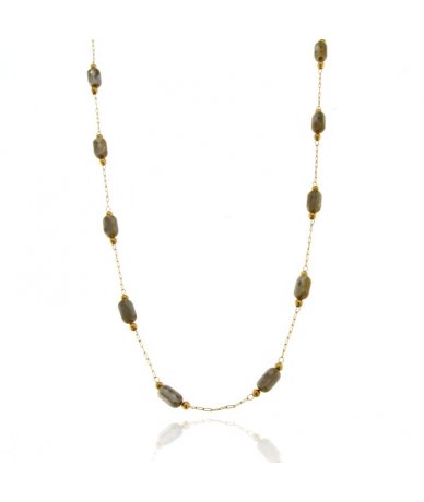 Collana con perle in vetro...